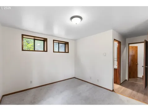 272 Whipple Tree Drive Yoncalla OR 97499