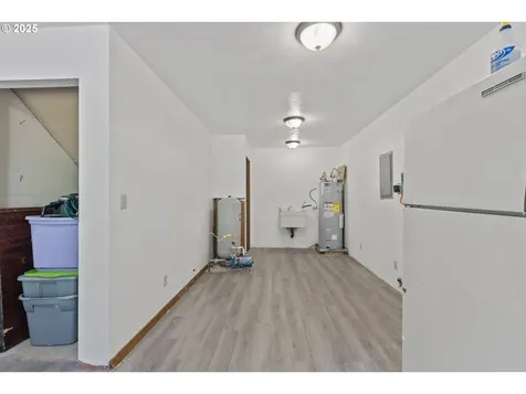 272 Whipple Tree Drive Yoncalla OR 97499