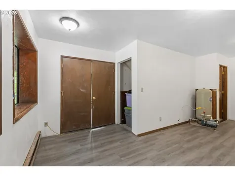 272 Whipple Tree Drive Yoncalla OR 97499
