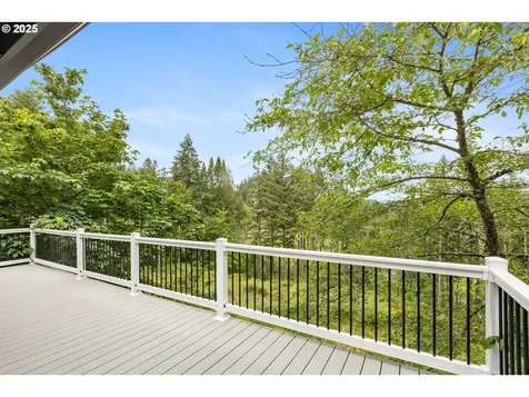 272 Whipple Tree Drive Yoncalla OR 97499