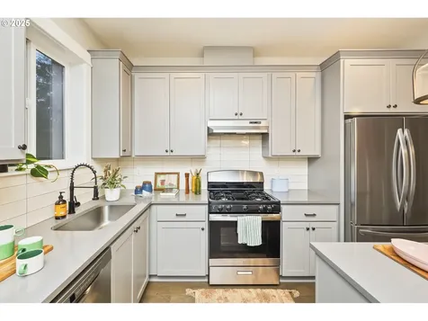 9619 N Kalmar Street Portland OR 97203