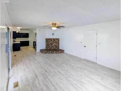 1612 NW Wanell Street Roseburg OR 97471