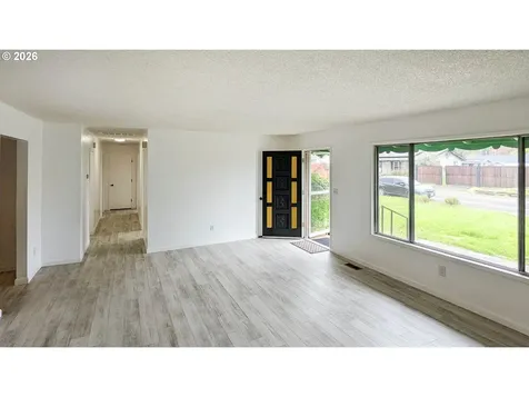 1612 NW Wanell Street Roseburg OR 97471