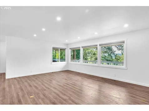 25125 SE Treehill Lane Damascus OR 97089