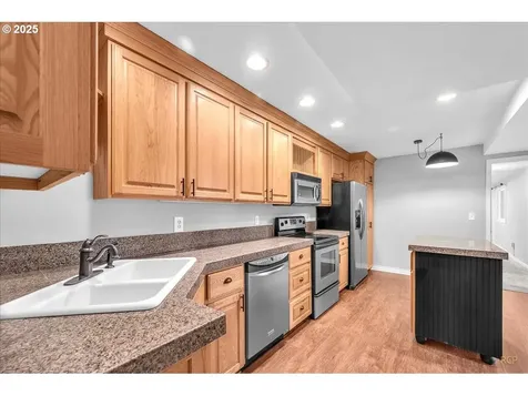 25125 SE Treehill Lane Damascus OR 97089