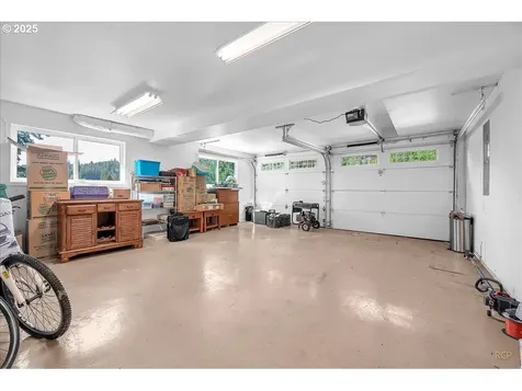 25125 SE Treehill Lane Damascus OR 97089