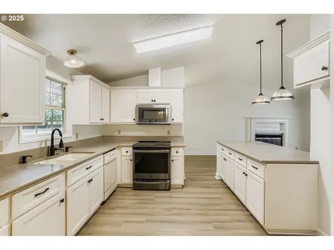 21024 SW Charlene Street Beaverton OR 97003