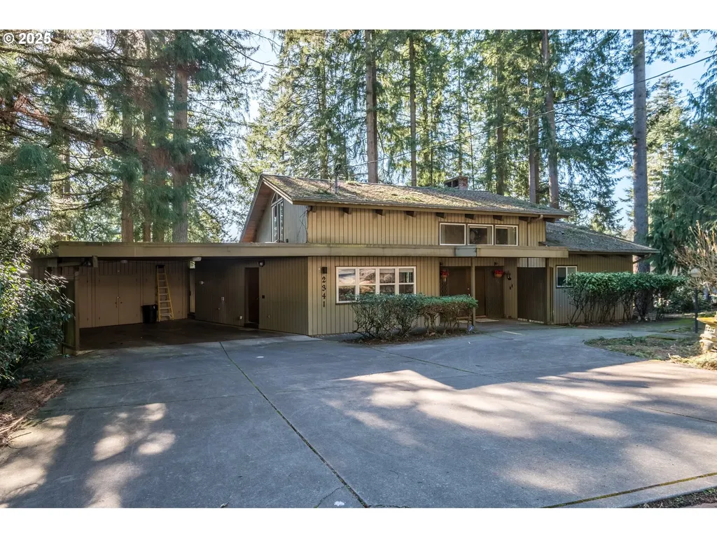 2341 E Lynnwood Drive Longview WA 98632