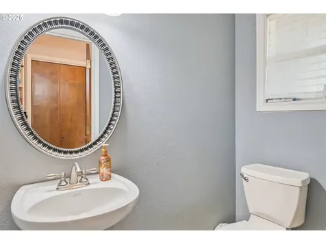 2341 E Lynnwood Drive Longview WA 98632