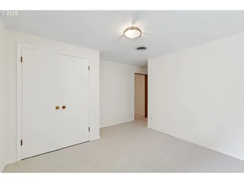 1350 S Carey Lane Portland OR 97219