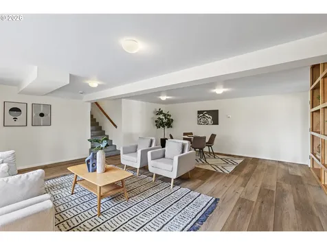 1350 S Carey Lane Portland OR 97219