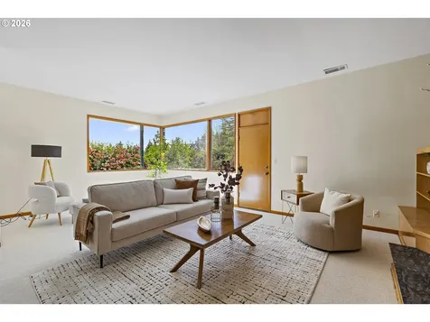 1350 S Carey Lane Portland OR 97219