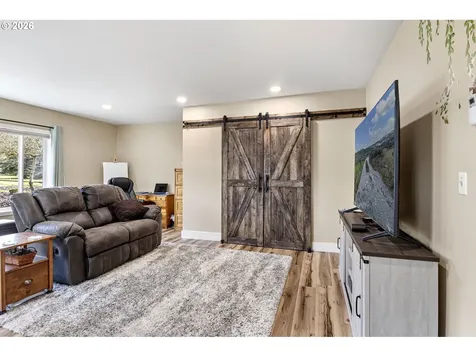 692 Echo Drive Roseburg OR 97470