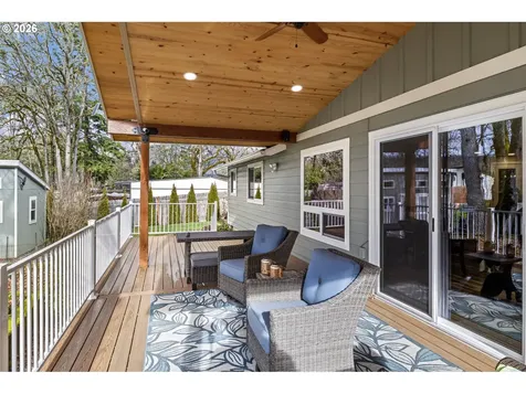 692 Echo Drive Roseburg OR 97470