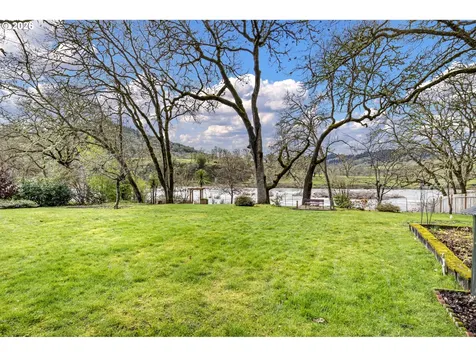 692 Echo Drive Roseburg OR 97470
