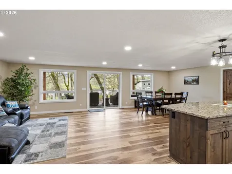 692 Echo Drive Roseburg OR 97470