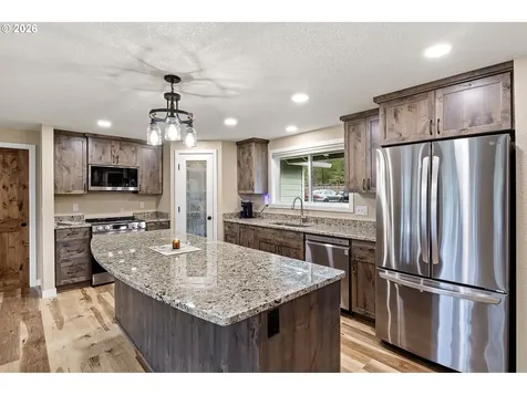 692 Echo Drive Roseburg OR 97470