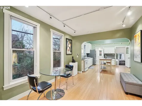 7624 SE Morrison Street Portland OR 97215