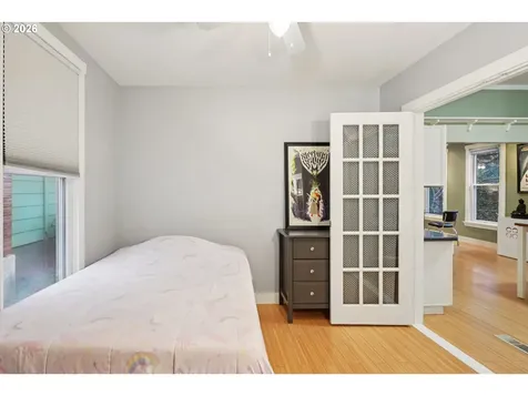 7624 SE Morrison Street Portland OR 97215