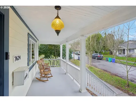 7624 SE Morrison Street Portland OR 97215