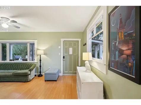 7624 SE Morrison Street Portland OR 97215