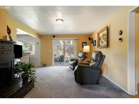 4683 46th Avenue NE Salem OR 97305