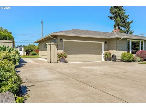 4683 46th Avenue NE Salem OR 97305