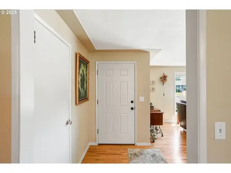 4683 46th Avenue NE Salem OR 97305