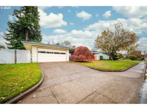 13222 NE Fremont Street Portland OR 97230