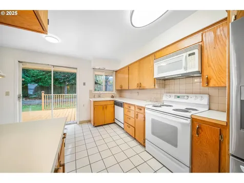 13222 NE Fremont Street Portland OR 97230