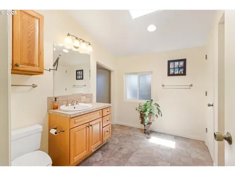 520 Helman Street Ashland OR 97520