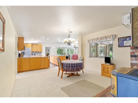 520 Helman Street Ashland OR 97520