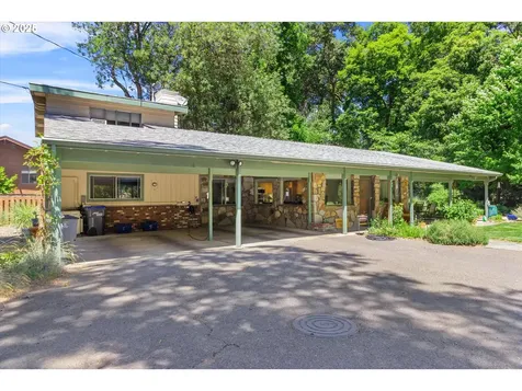 520 Helman Street Ashland OR 97520
