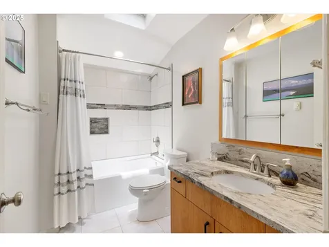520 Helman Street Ashland OR 97520