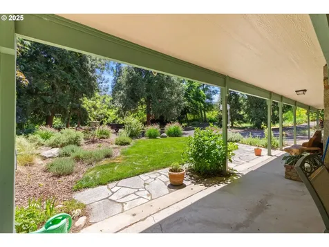 520 Helman Street Ashland OR 97520