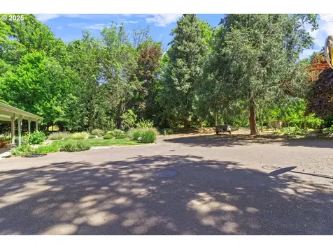 520 Helman Street Ashland OR 97520