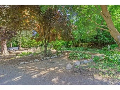 520 Helman Street Ashland OR 97520