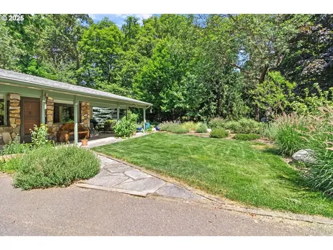 520 Helman Street Ashland OR 97520