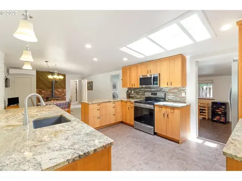 520 Helman Street Ashland OR 97520