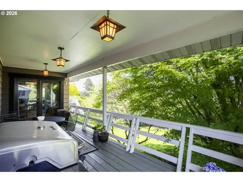 13725 NE Fremont Court Portland OR 97230
