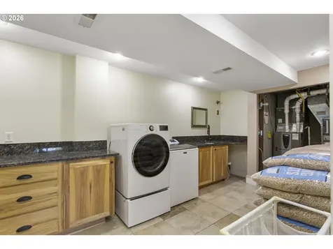 13725 NE Fremont Court Portland OR 97230