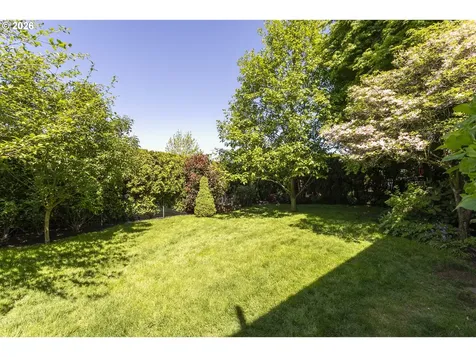 13725 NE Fremont Court Portland OR 97230