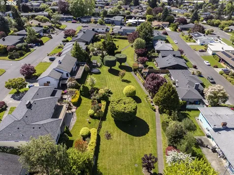 13725 NE Fremont Court Portland OR 97230