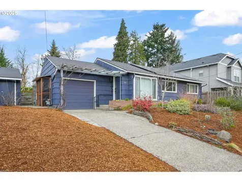 863 N Watts Street Portland OR 97217