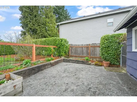 863 N Watts Street Portland OR 97217