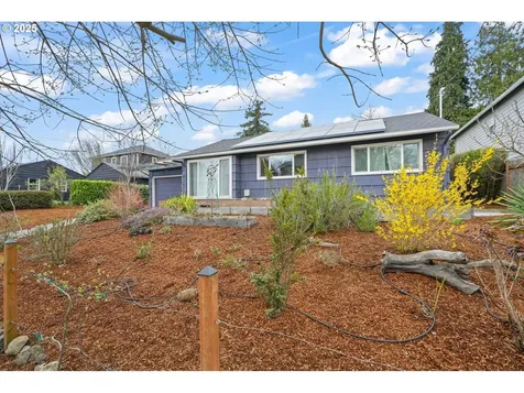 863 N Watts Street Portland OR 97217