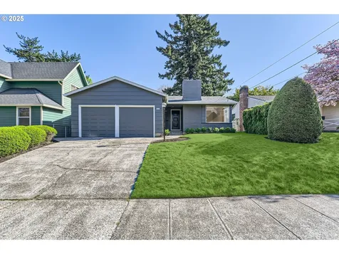 3652 SE Lexington Street Portland OR 97202