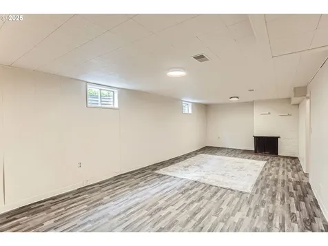 3652 SE Lexington Street Portland OR 97202