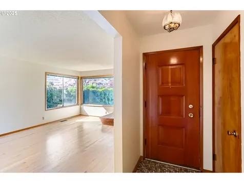 3652 SE Lexington Street Portland OR 97202