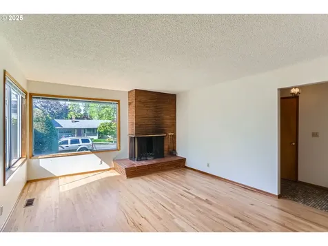3652 SE Lexington Street Portland OR 97202